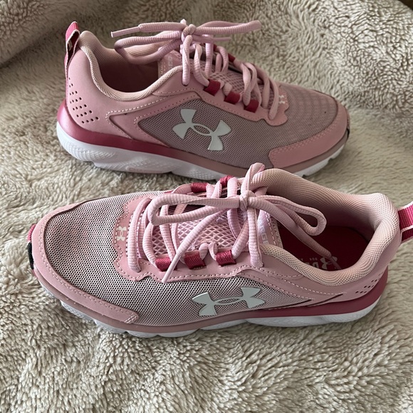 Under Armour  Pink Sneakers - Picture 1 of 8